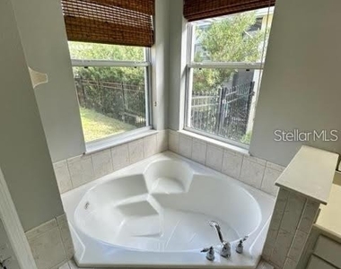 11732 Via Lucerna Circle - Photo Thumbnail 12