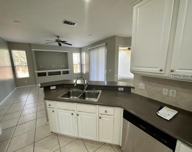 11732 Via Lucerna Circle - Photo Thumbnail 6