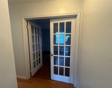 1212 Indian Bluff Drive - Photo Thumbnail 16