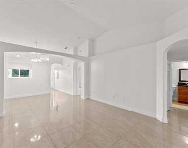 13438 Fairway Glen Drive - Photo Thumbnail 2