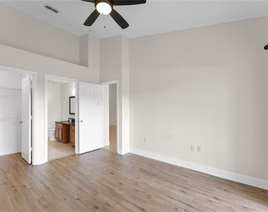 13438 Fairway Glen Drive - Photo Thumbnail 18