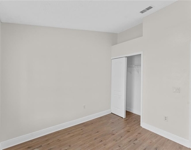 13438 Fairway Glen Drive - Photo Thumbnail 7