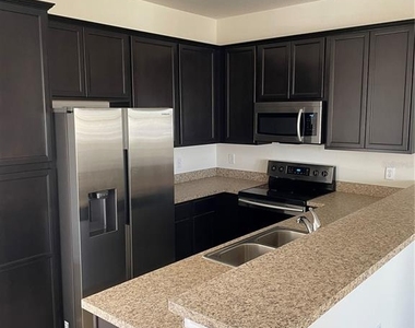 181 Holly Village Drive - Photo Thumbnail 9
