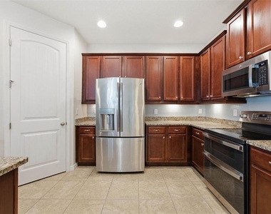 13786 Summer Harbor Court - Photo Thumbnail 19