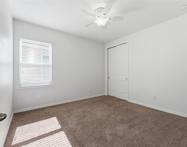 13786 Summer Harbor Court - Photo Thumbnail 36