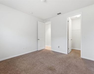 13786 Summer Harbor Court - Photo Thumbnail 41
