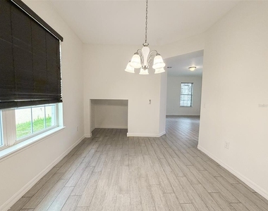 11804 Silverlake Park Drive - Photo Thumbnail 13