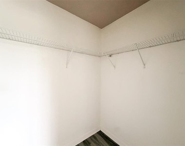 11804 Silverlake Park Drive - Photo Thumbnail 19