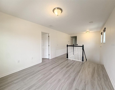 11804 Silverlake Park Drive - Photo Thumbnail 16