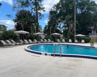 546 Via Fontana Drive - Photo Thumbnail 18