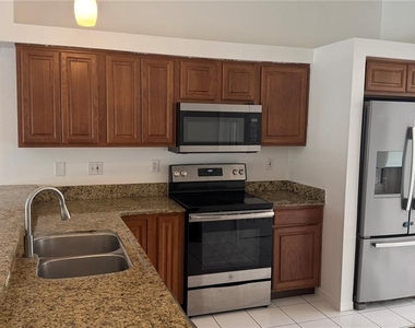 11719 Oswalt Road - Photo Thumbnail 5