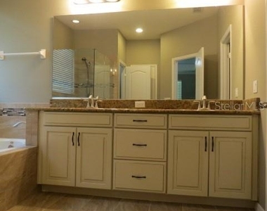 7840 Minutemen Loop - Photo Thumbnail 15