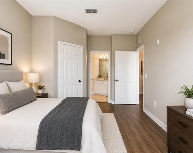 8630 Buccilli Drive - Photo Thumbnail 3