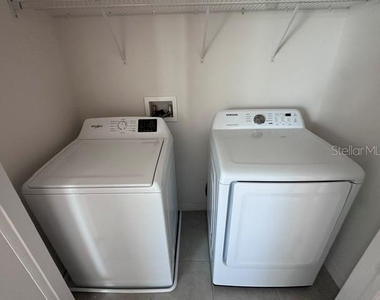 1180 Wycliffe Way - Photo Thumbnail 12