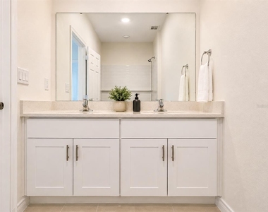 1180 Wycliffe Way - Photo Thumbnail 11