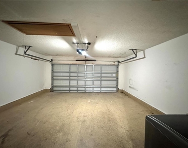 8120 Lesia Circle - Photo Thumbnail 23