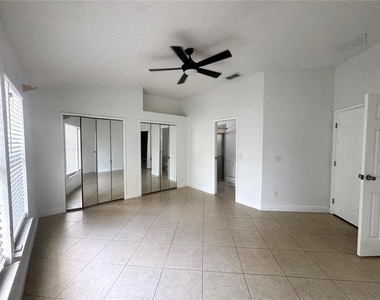 8120 Lesia Circle - Photo Thumbnail 21