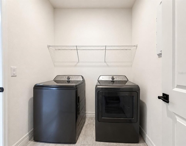 5815 Camilla Street - Photo Thumbnail 18