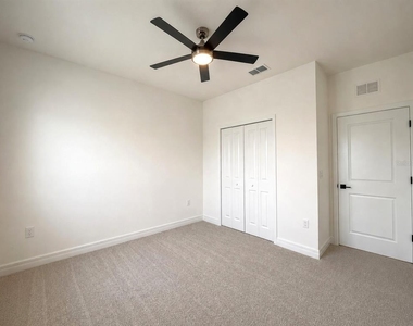5815 Camilla Street - Photo Thumbnail 13