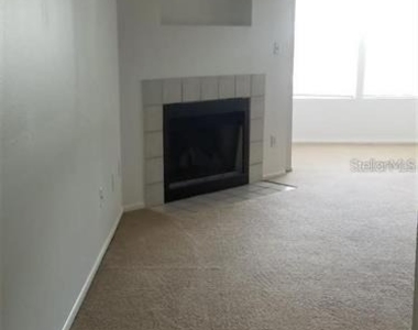 249 Afton Square - Photo Thumbnail 2