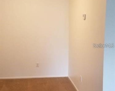 249 Afton Square - Photo Thumbnail 8