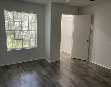 232 Afton Square - Photo Thumbnail 11
