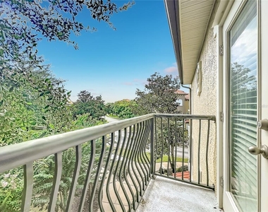 5305 Bacara Cove - Photo Thumbnail 34