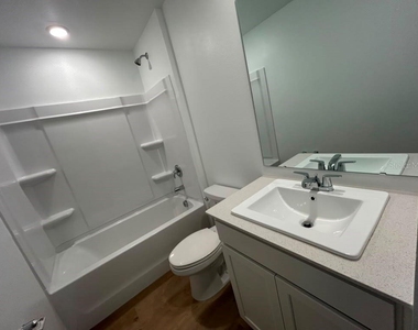 6268 Botticella Boulevard - Photo Thumbnail 22