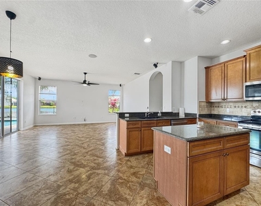2501 Tybee Road - Photo Thumbnail 8