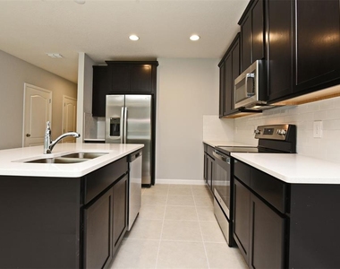 318 Cape Honeysuckle Place - Photo Thumbnail 12