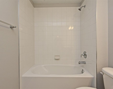 318 Cape Honeysuckle Place - Photo Thumbnail 30