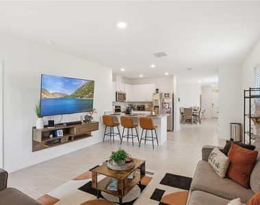 2735 Numa Falls Ave - Photo Thumbnail 21