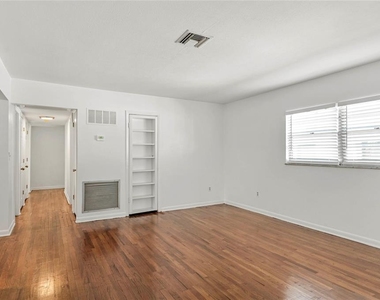 450 W Canton Avenue - Photo Thumbnail 10
