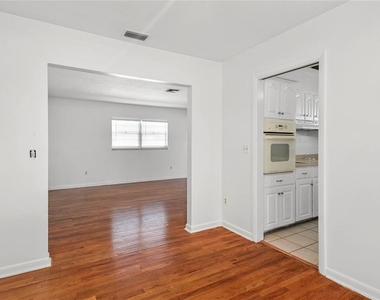450 W Canton Avenue - Photo Thumbnail 14