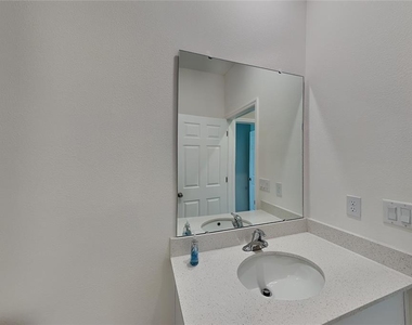 805 Lemon Avenue - Photo Thumbnail 15