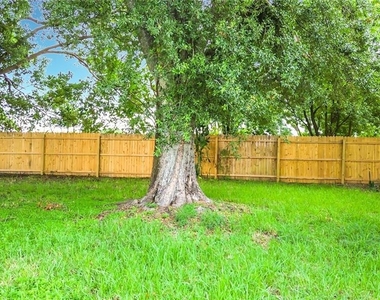 2108 Jonathan Lane - Photo Thumbnail 41