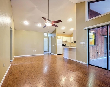 2108 Jonathan Lane - Photo Thumbnail 15