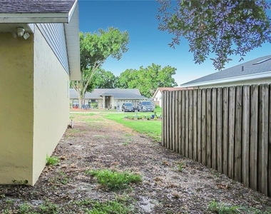 2108 Jonathan Lane - Photo Thumbnail 38