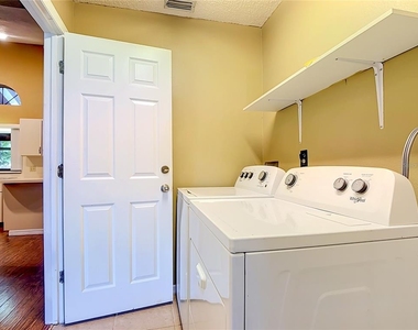 2108 Jonathan Lane - Photo Thumbnail 32