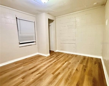 1103 Grant Avenue - Photo Thumbnail 5