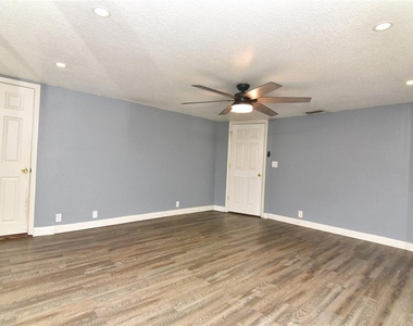 7033 Easter Street - Photo Thumbnail 35