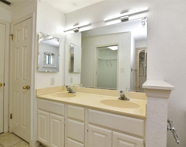 7033 Easter Street - Photo Thumbnail 22