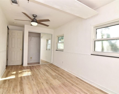 7033 Easter Street - Photo Thumbnail 12