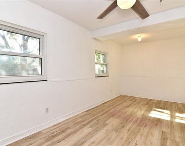 7033 Easter Street - Photo Thumbnail 11