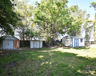 7033 Easter Street - Photo Thumbnail 5