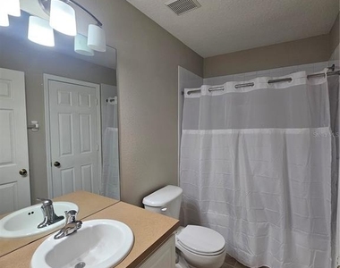 2605 Galliano Circle - Photo Thumbnail 10