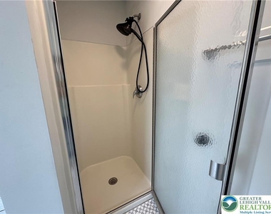 3685 Clauss Drive - Photo Thumbnail 23