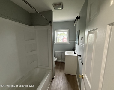 619 Harrison Avenue - Photo Thumbnail 9