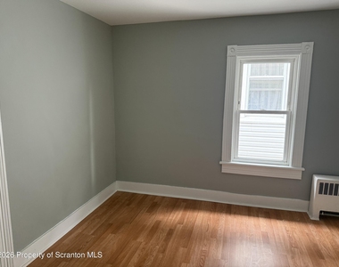 619 Harrison Avenue - Photo Thumbnail 6