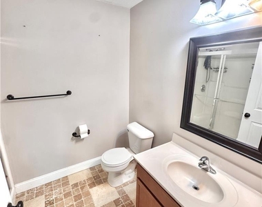 708 Trout Creek Lane - Photo Thumbnail 14